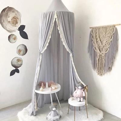 ciel-de-lit-bébé-gris