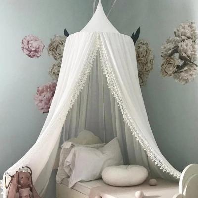 ciel-de-lit-bébé-protection