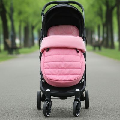 Chancelière rose universelle pour poussette, idéale pour garder bébé au chaud en hiver