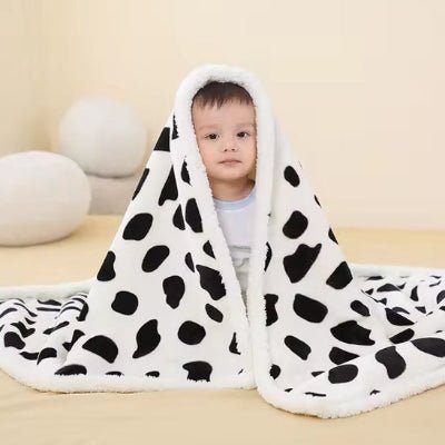 couverture bebe idée cadeau naissance douceur noire et blanche