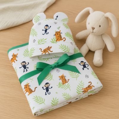 couverture d emmaillotage cadeau de naissance ideal calineo