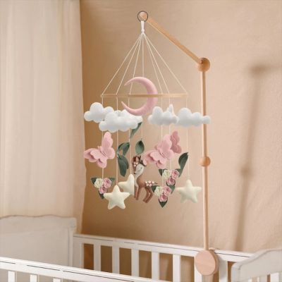 decoration-chambre-mobile-bebe-cerf-enchante