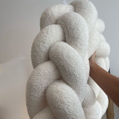 detail-tressage-3-brins-boucle-ecru