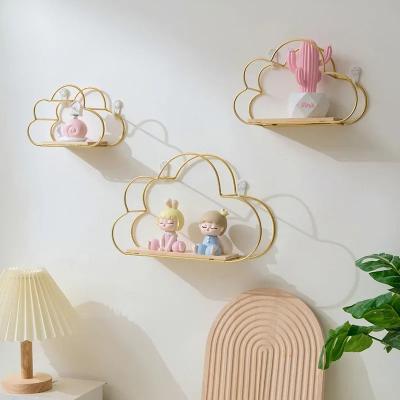 étagere-murale-chambre-nuage-doree-jolie