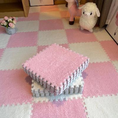 tapis-de-jeu-bébé-peluche