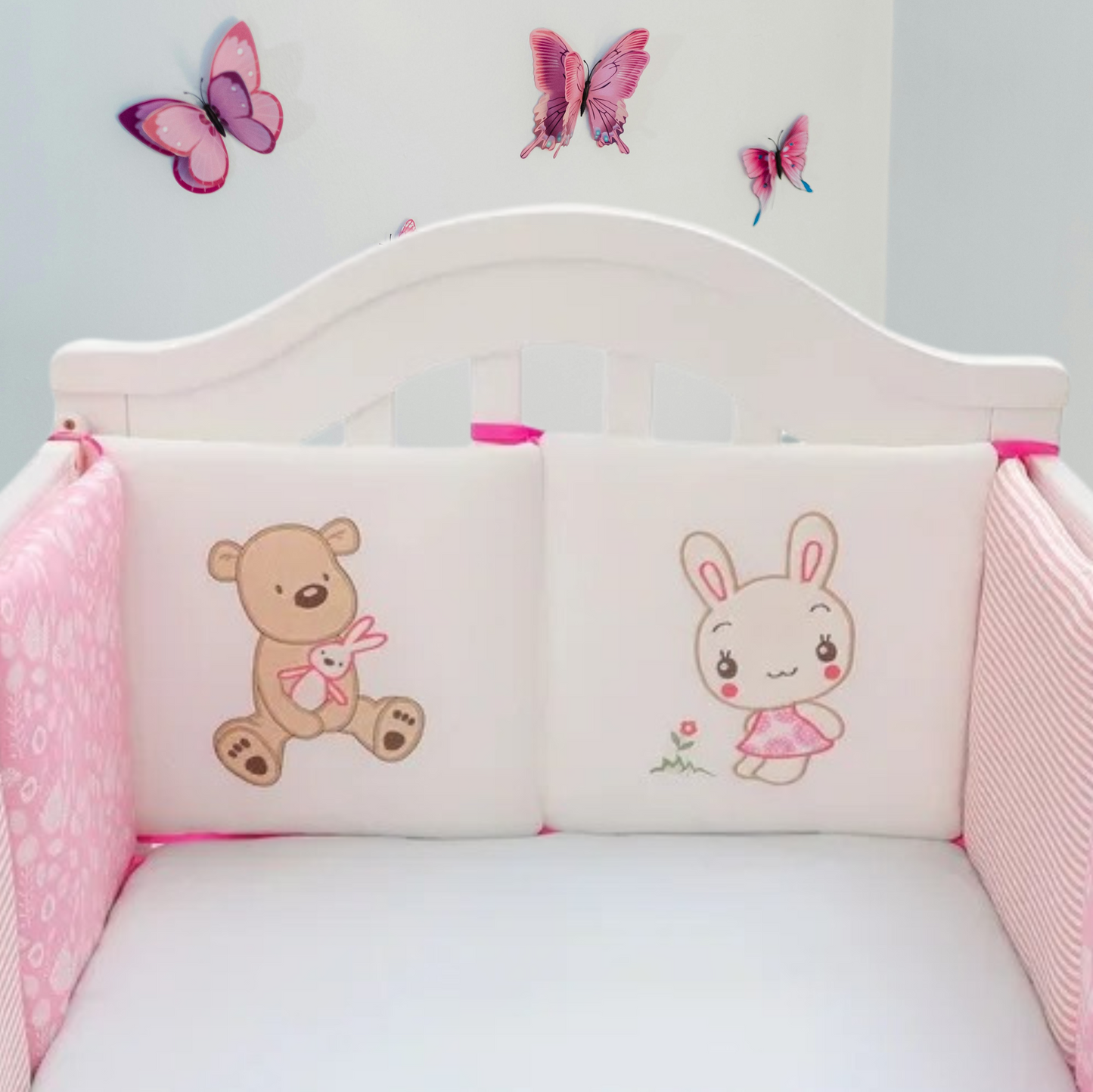 tour-de-lit-bebe-ourson-rose-blanc