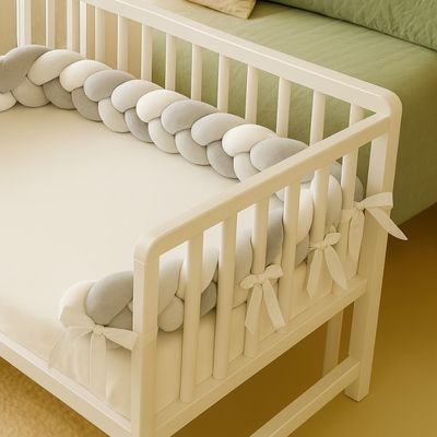tresse de lit bebe avec liens de fixation gris blanc