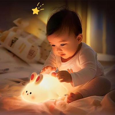 veilleuse-bébé-lapin-doux