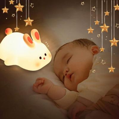 veilleuse-bébé-lapin-nuits
